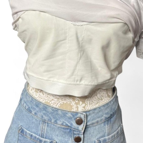 NWT Athleta Essential Support Tank With Self Bra White Minimalist Athleisure - Picture 2 of 7